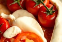 bahan otentik neapolitan pizza (San Marzano dan mozzarella di bufala)